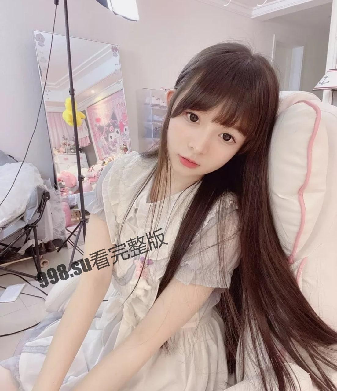 斗鱼蔡小熊原名七七小野樱，最新会员定制流出-6