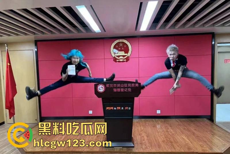 唐康刘雨洁离婚事件,精神小伙和精神小妹,兴趣上头光速结婚,几天后又果断离婚,太奇葩了!-5