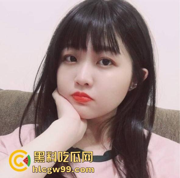 广东江门技校BBW骚母狗【区淑欣】36D巨乳先天骚母狗圣体实锤,各种情趣套装露出,高潮喷到腿软!-2