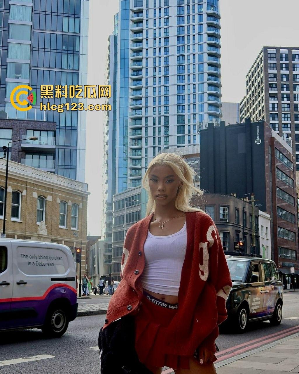 DJ Chelsea秀身材震撼全场,男友场外找妹大秀高难度姿势,黑人体力太猛了!-6