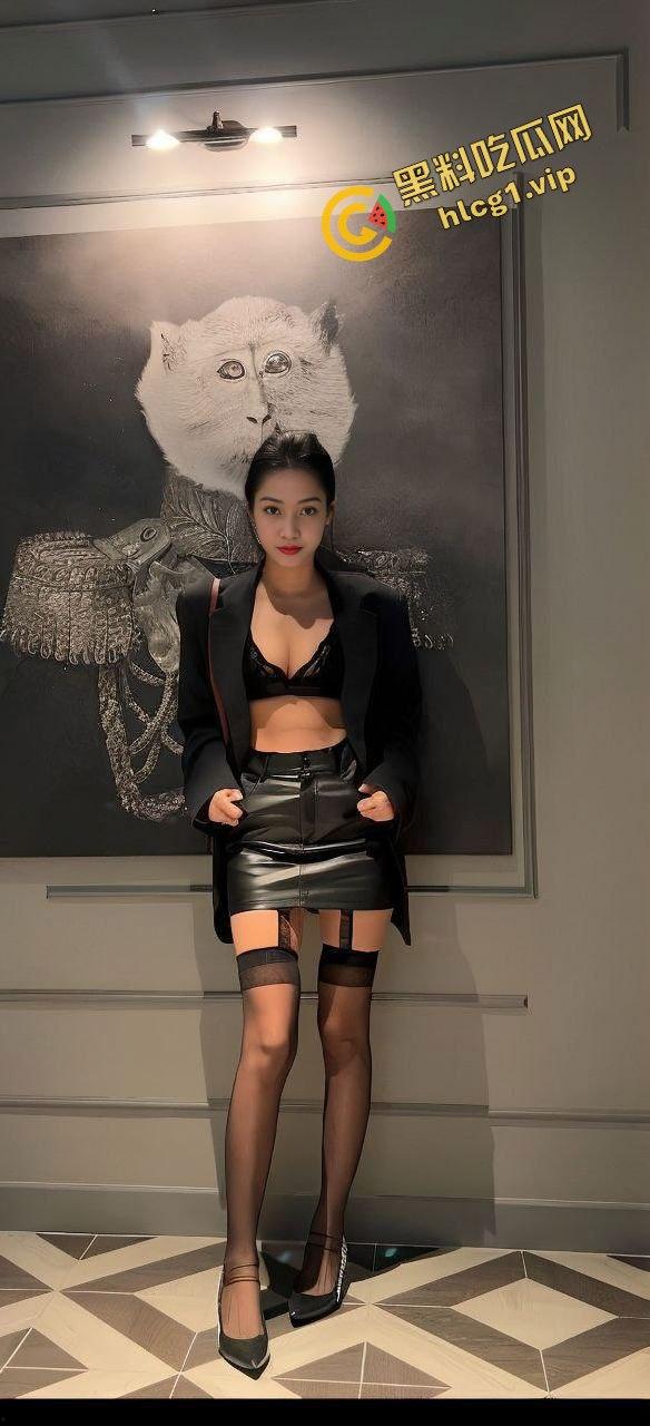 大神约操高颜值黑丝女神,白虎无毛嫩逼,一级顶尖炮架,这钱花的值!-2