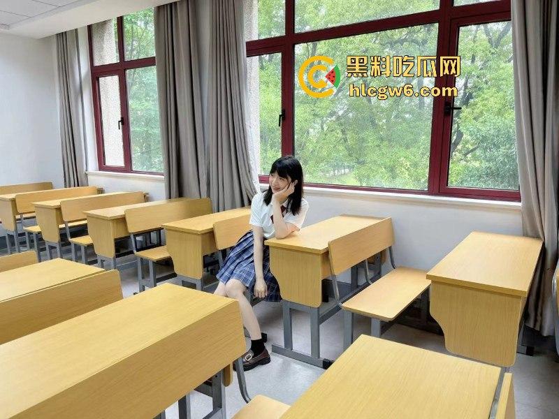 披着甜妹的外衣 掩盖母狗的事实 上海政法大学二大【彭嘉文】绝密性爱视频遭男友反差投稿 尺度惊人!-6