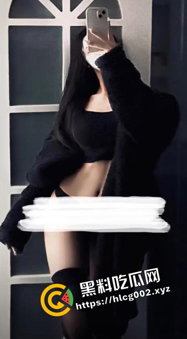 湖南百万粉丝网红护士【小姗爱吃肉】被榜一大哥砸钱拿下 私密照流出被威胁上门送逼 纯种臭母狗啊-8