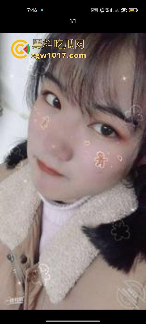 瓜友投稿!四川文化传媒职业技术学院【黄翠莹】真实女友自拍投稿,给所有人看看这骚货在网上有多骚多反差!-1