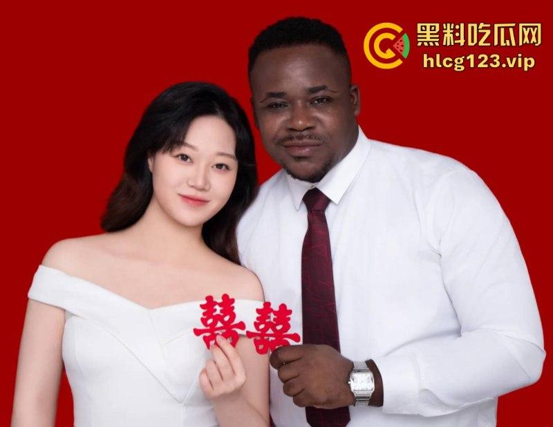 毁三观!97年中国妹子嫁给大自己5岁的加纳黑人 心甘情愿做妻奴 细节曝光-3