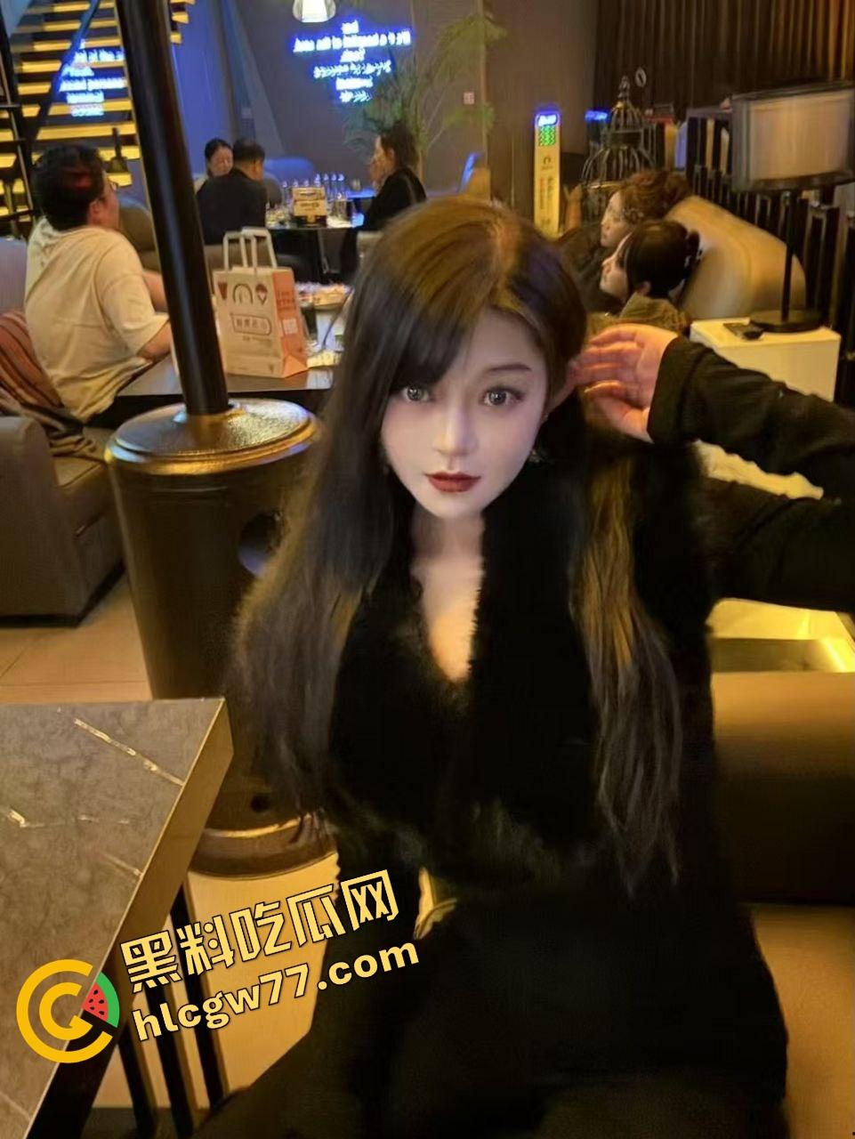 中原新柳镇准新娘【柳萍萍】未婚夫拍床上实战炫耀被哥们转发流出,情趣内衣无套浪叫夹精全程露脸!-5