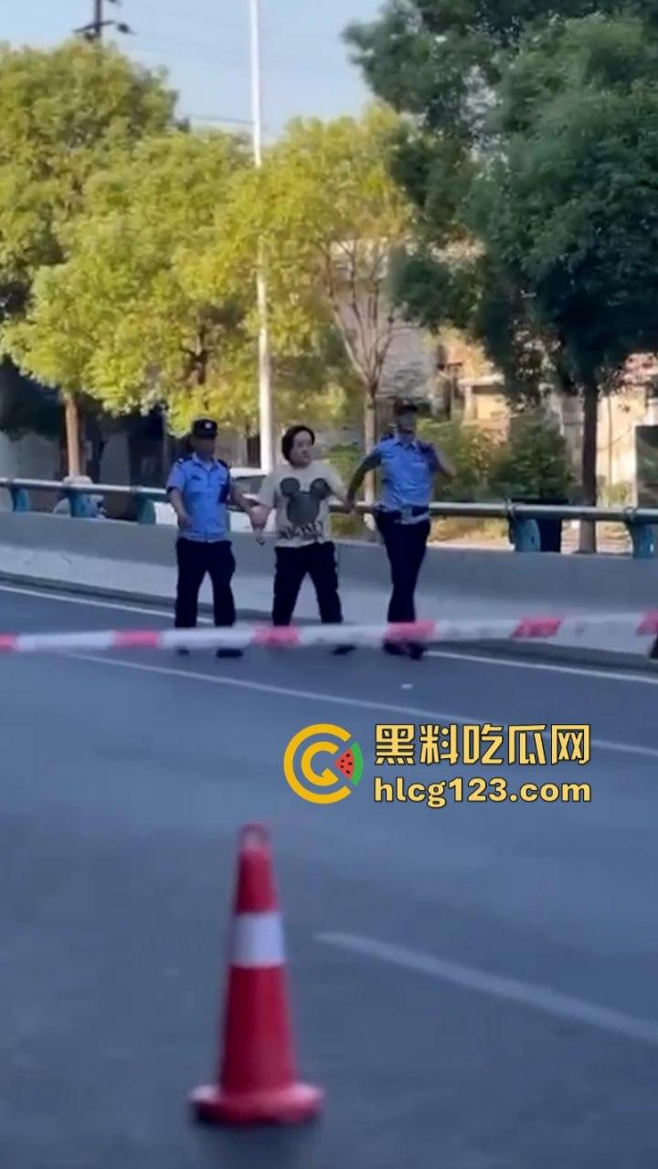 突发事件!6死7伤 湖南株洲芦淞大桥发生一起多车相撞交通事故致!-5