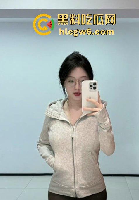 CSGO职业选手【宙斯Zeus】玩疯了,上海约炮大连工业大学黄婷后,转战东南亚开淫趴,女粉丝被当狗溜!-7