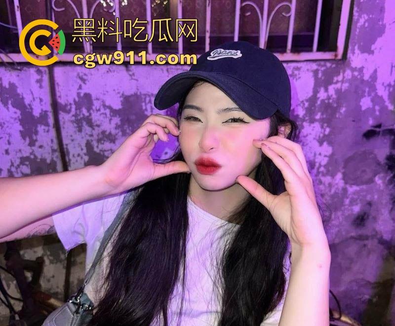 深圳服装店老板娘【林奕娜】私密视频曝光,C杯巨乳腰细臀翘,长腿笔直如模特,露脸猛操,被干得欲仙欲死!-3