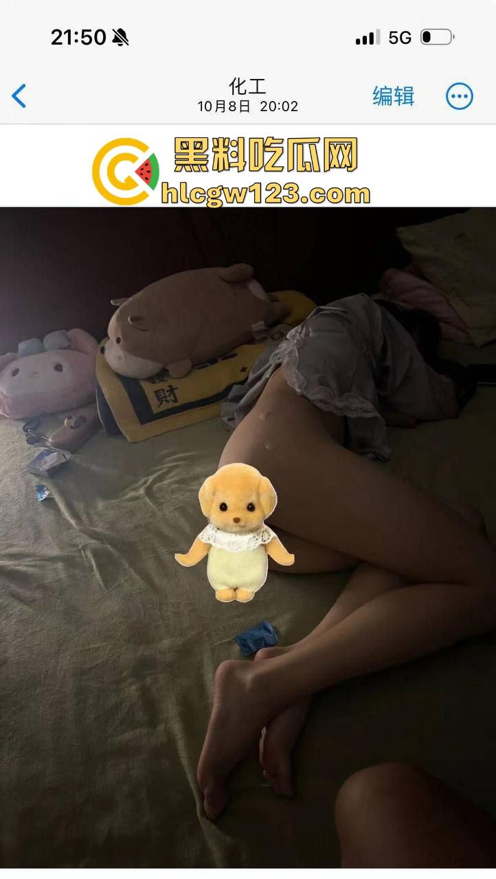 社交软件约炮极品大学生 见面就直接干 一边接电话一边后入 完全顶不住全射进去了!-7