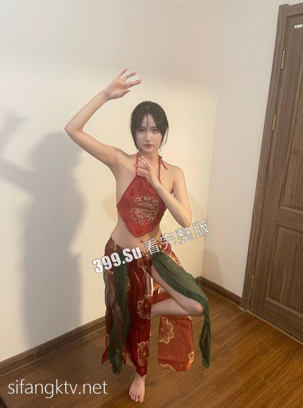 抖音 焕儿 汉服圈知名模特  被金主爸爸爆出不雅视频  长相清纯  相当反差 （高清61p+80分钟视频合集 全网最完整）-5