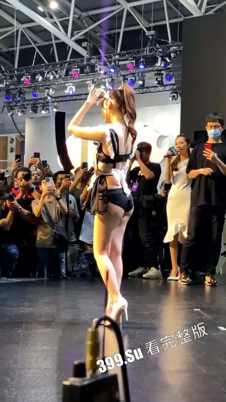 台湾成人展  最熟悉的陌生人在台吸引15万学生前去朝圣，台媒爆出AV女优在台卖淫价格 桥本有菜两炮高达144万（附活动现场海量高清照和视频合集）-16