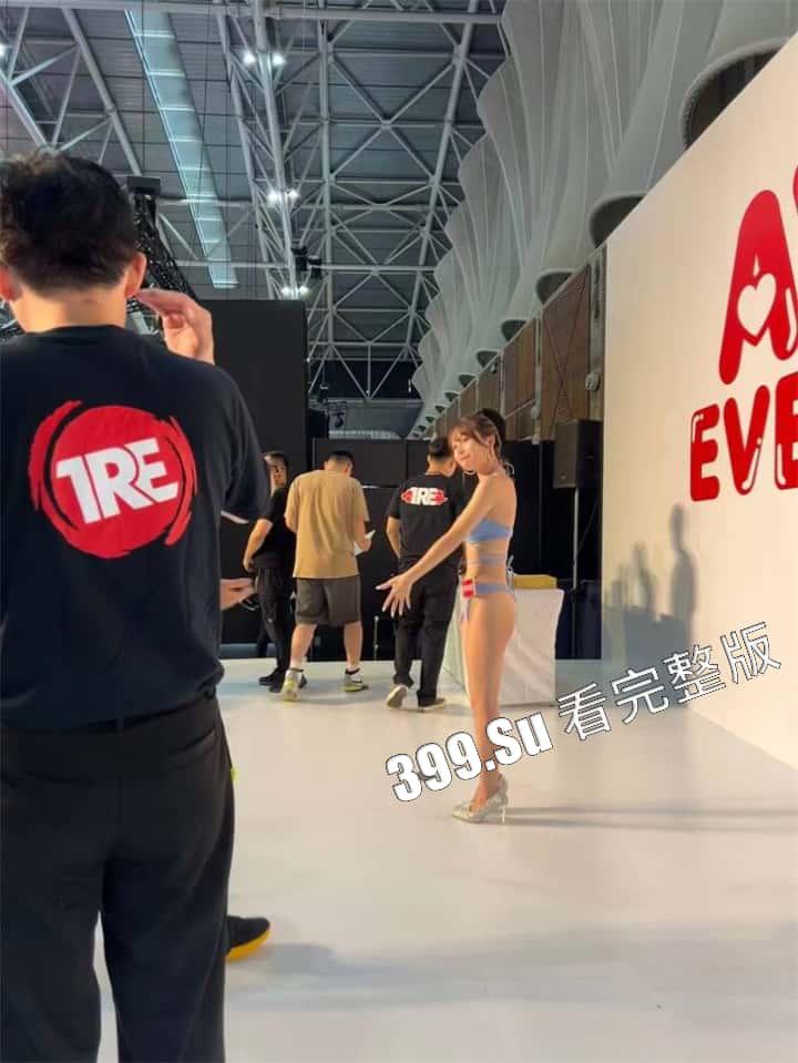 台湾成人展  最熟悉的陌生人在台吸引15万学生前去朝圣，台媒爆出AV女优在台卖淫价格 桥本有菜两炮高达144万（附活动现场海量高清照和视频合集）-96