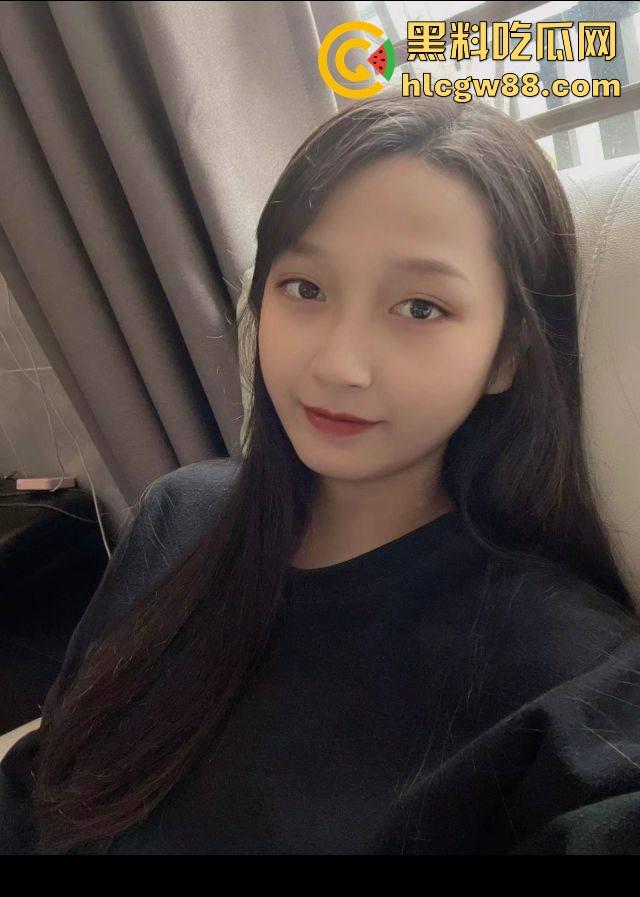 广东骚母狗【钱妮妮】两个娃的妈不守妇道,裸照发炮友视频被曝老公看到不离婚都不合适,约炮还得讲炮德啊!-1