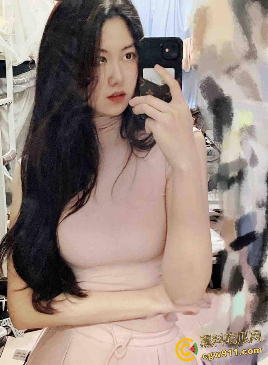 江西财经大学校花【杜菲菲】,约炮不雅视频泄露,戴手铐撅臀被无套爆操,颜射口爆淫照流出,纯纯的反差母狗!-3