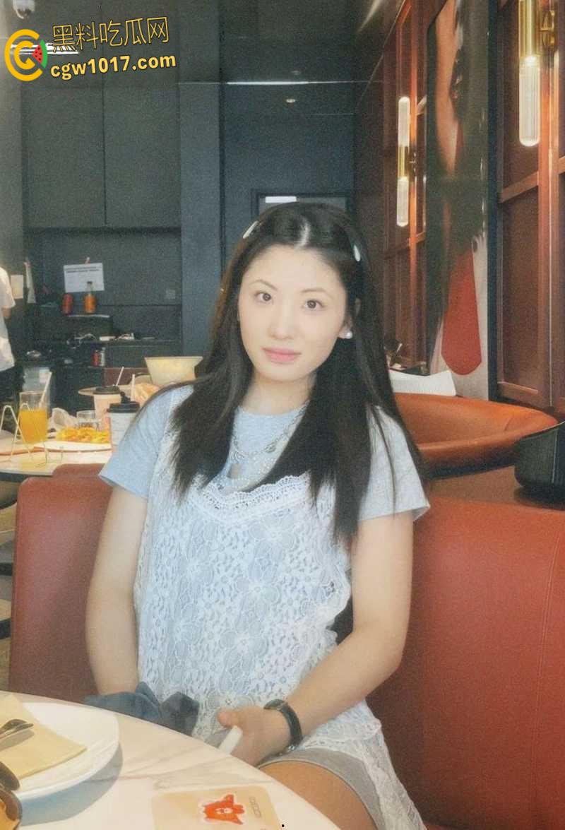 莆田青涩少女【张雨涵】遭男友蒙骗拍淫片,羞涩露奶玩自拍,穿粉裙白丝挨操只敢低声娇喘,淫性有待开发啊!-3