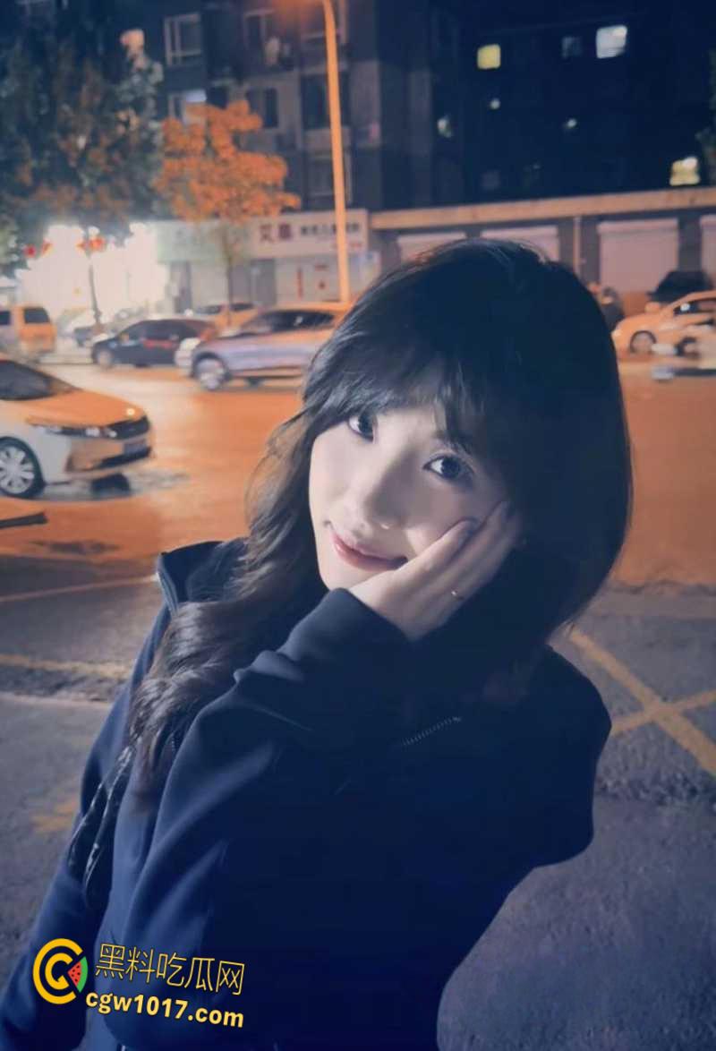 莆田青涩少女【张雨涵】遭男友蒙骗拍淫片,羞涩露奶玩自拍,穿粉裙白丝挨操只敢低声娇喘,淫性有待开发啊!-5