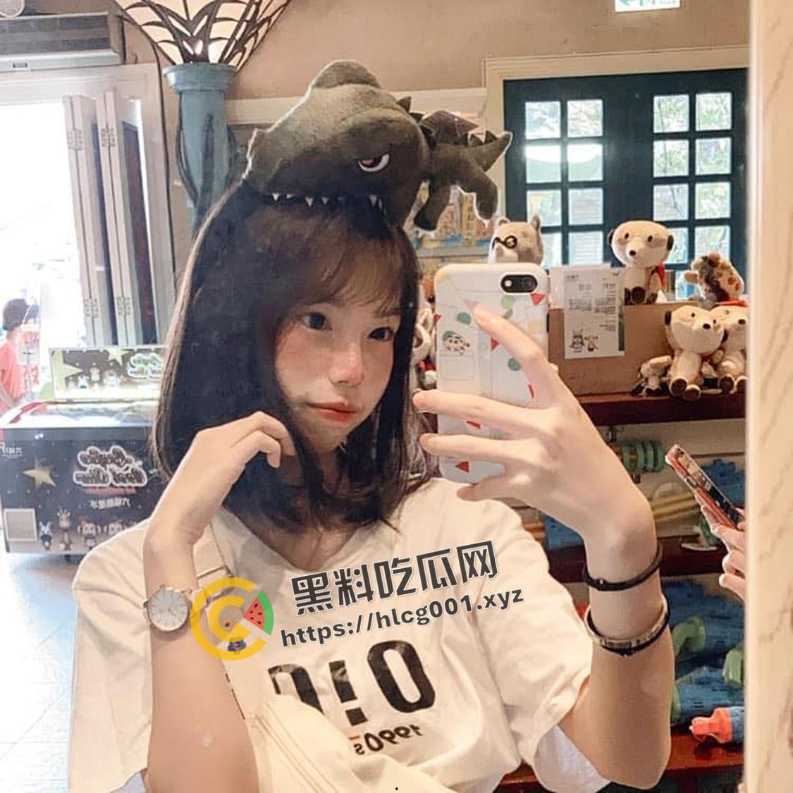 贵州职业技术学院翘臀精神小妹 极品炮架 后入狂喷 这怕不是属水枪的 做爱视频被前男友流出-1