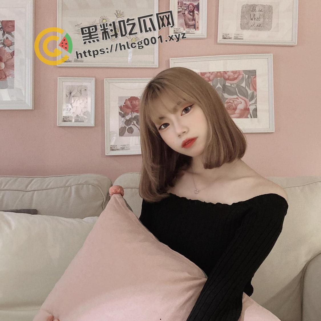 贵州职业技术学院翘臀精神小妹 极品炮架 后入狂喷 这怕不是属水枪的 做爱视频被前男友流出-4