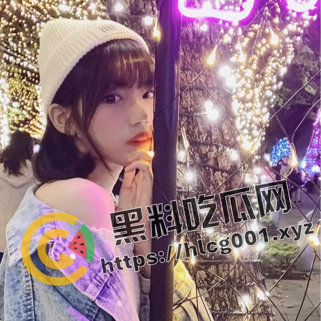 贵州职业技术学院翘臀精神小妹 极品炮架 后入狂喷 这怕不是属水枪的 做爱视频被前男友流出-5