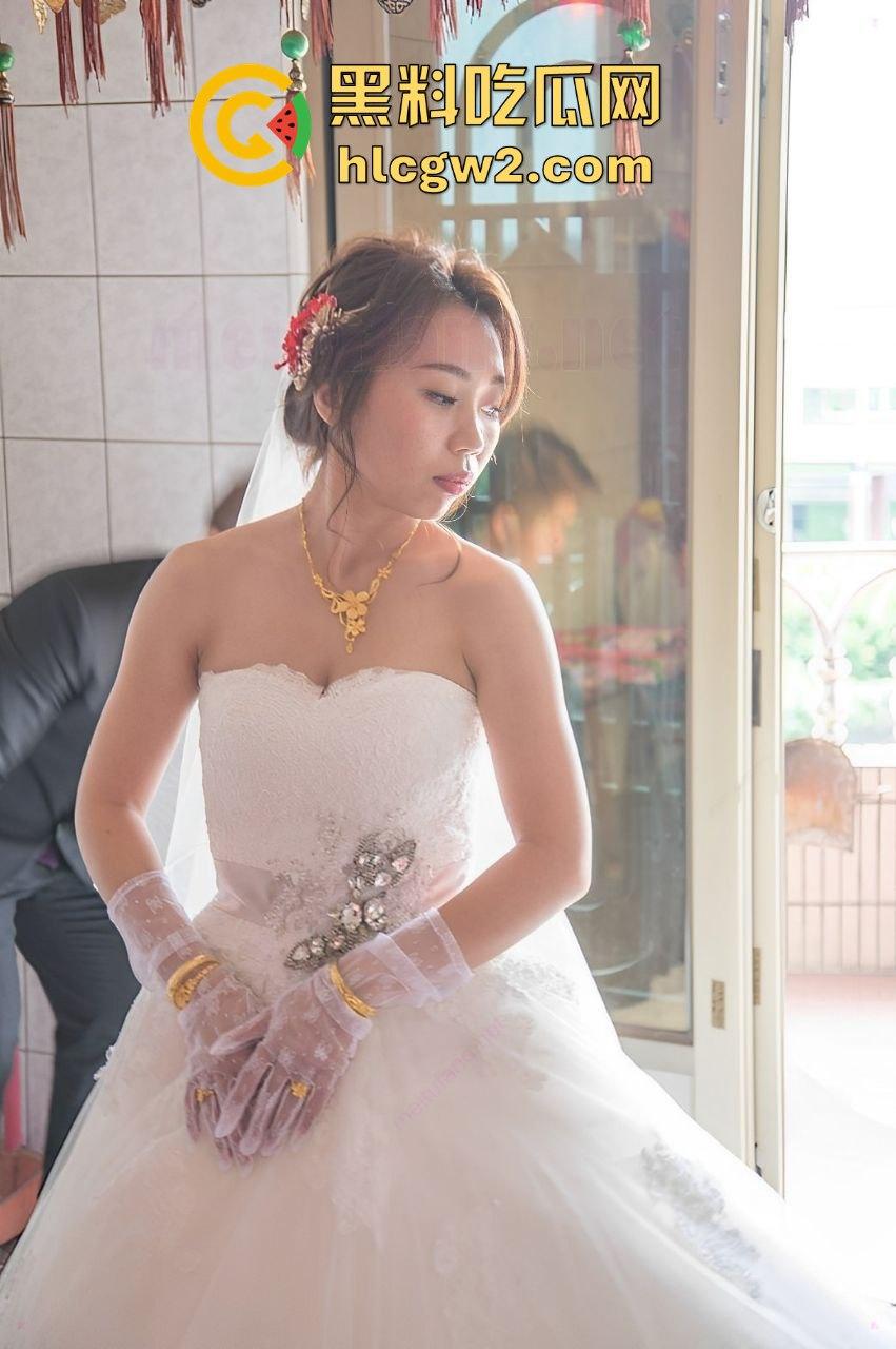 台湾已婚嫩妹【周雨婷】偷吃前男友 酒店约炮被现任老公堵个正着 不雅视频流出 叫床甜得像个发情母狗!-4