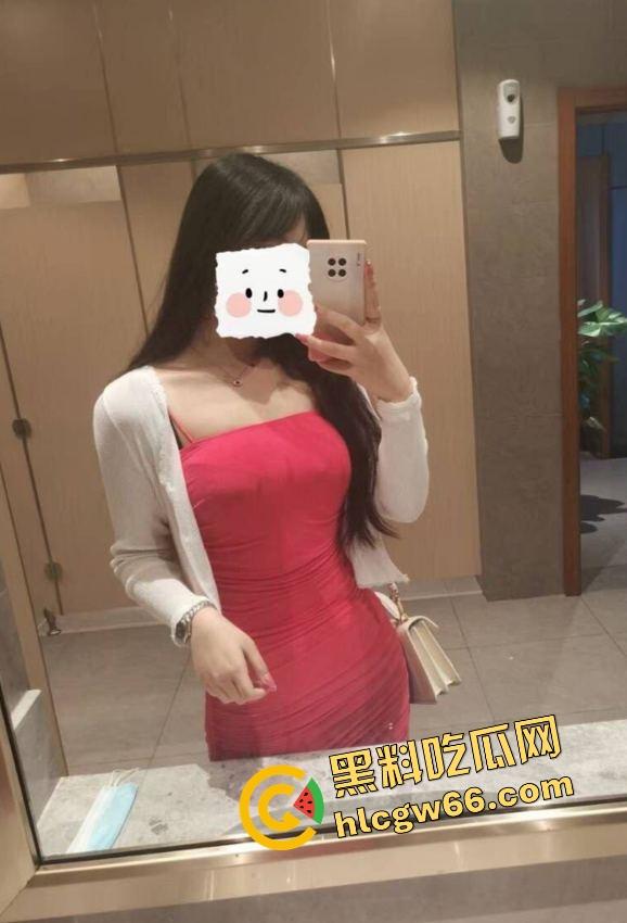 济南护理学院小母狗『胡玉沙』背着男友约炮已婚男被曝光,双腿大开当情妇,被干的叫到抽搐!-2