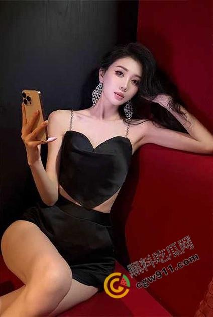 海角大神爆发新作！已为人妻的姐姐被无套操爽，舔屌配合大喷精，瓜友们赶紧收藏！-2