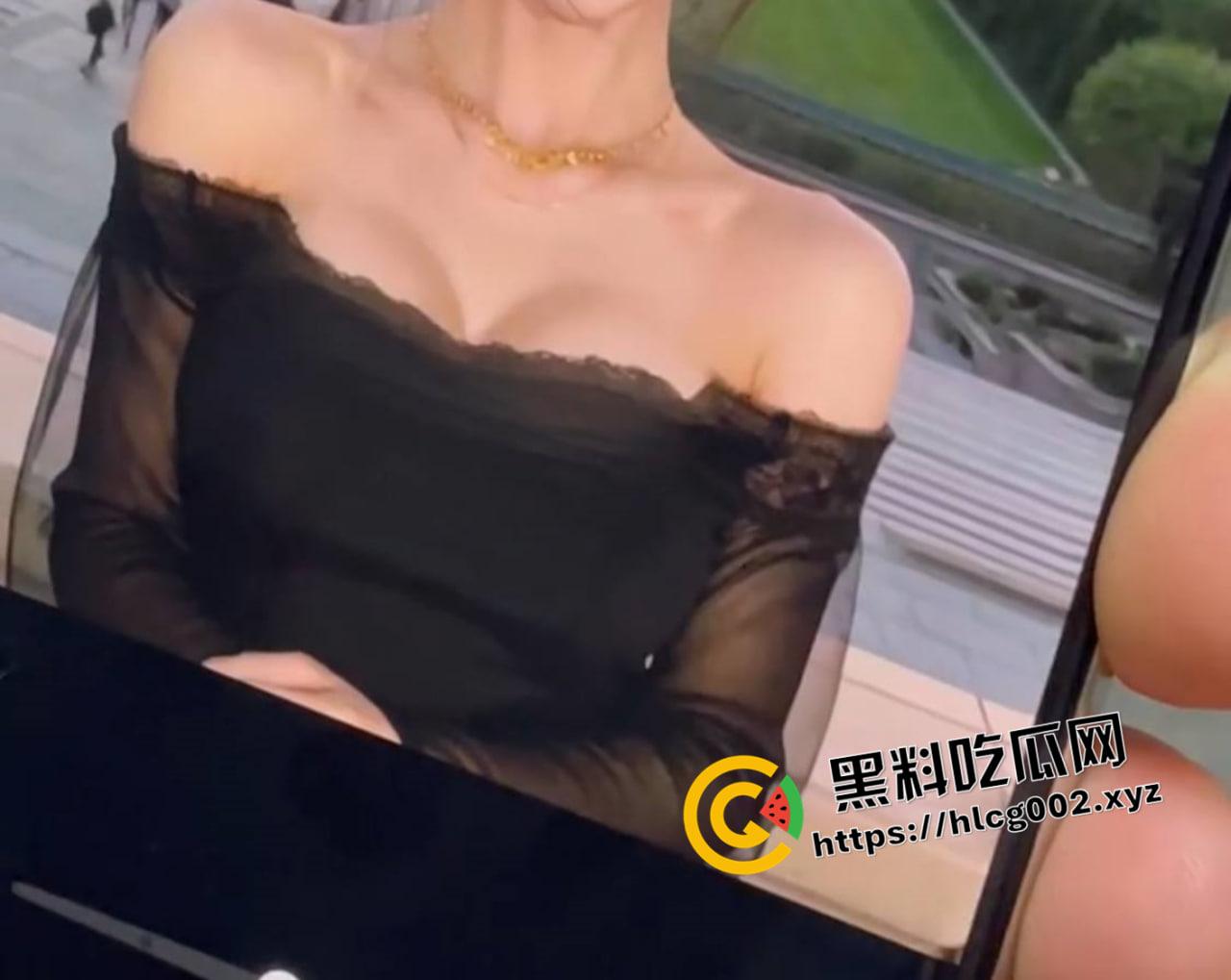 华为P70自带丰胸功能!魔法消除能把平胸变巨乳 该功能被紧急删除 绝版资源!-5