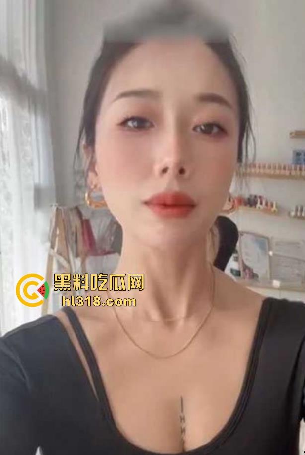 多年未见的骚妈妈沦为大鸡巴儿子的性奴,沉沦儿子雄壮下体,享受违背伦理的苟合!-3