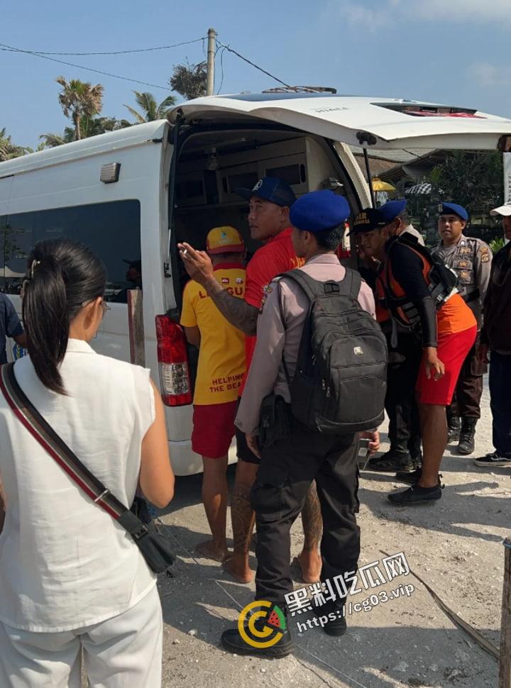 【卡琳娜】痛苦回应事发经过【仲尼】巴厘岛溺亡 生日变忌日 搜救现场画面曝光-6