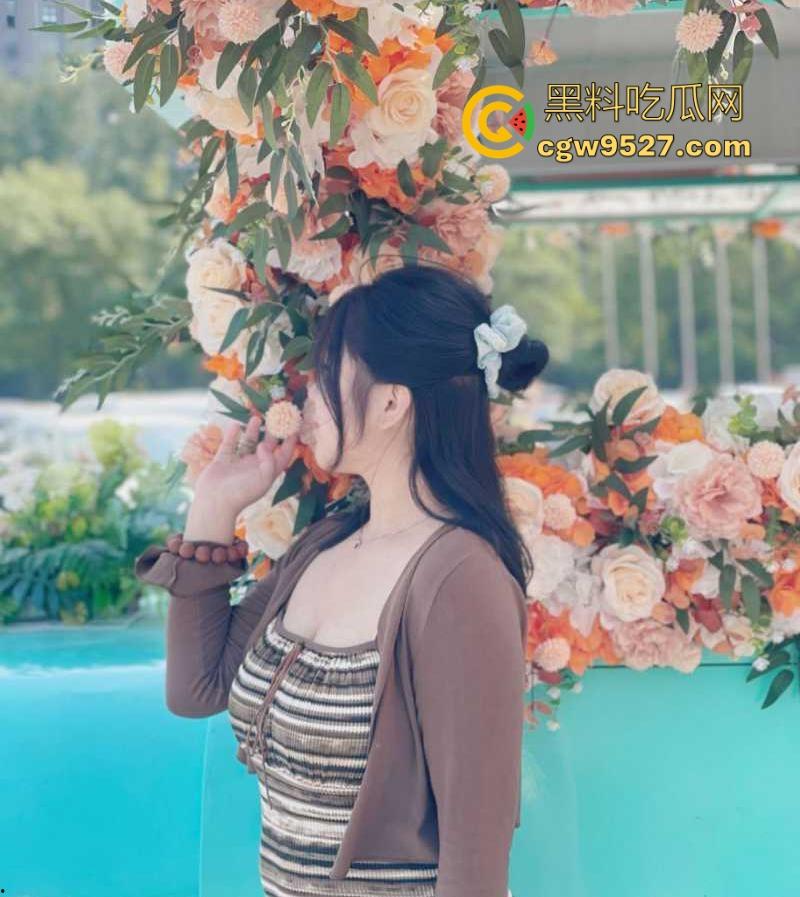 长春反差母狗【吴晓霞】欠干的娇躯被老公操得欲仙欲死,奶子和小穴被干烂,全程淫叫求饶不止!-4