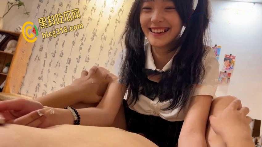 万人求购【印象足拍】最美校花,双马尾美腿足交 ,把小胖爽得神魂颠倒!-2