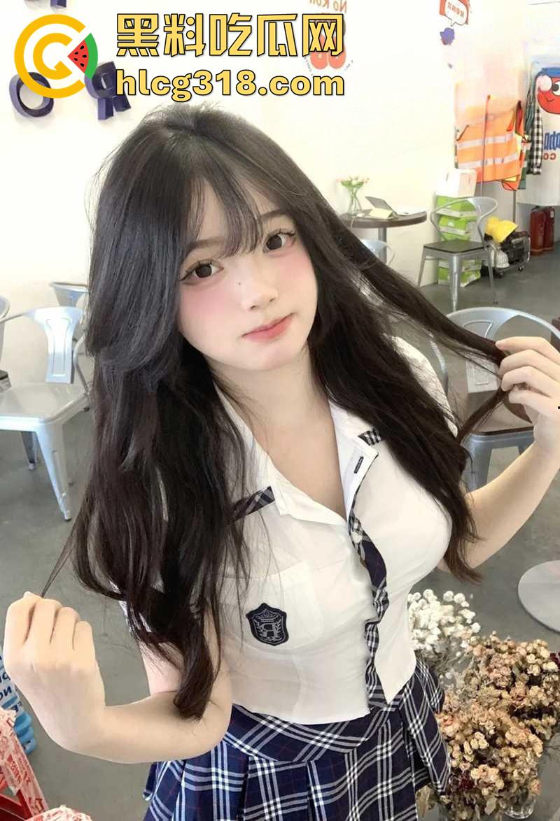 翘臀嫩穴长腿母狗,福建商学院【梁依诺】,极品颜值白嫩学生妹,被大神调教成母狗,各种玩穴爆操!-1