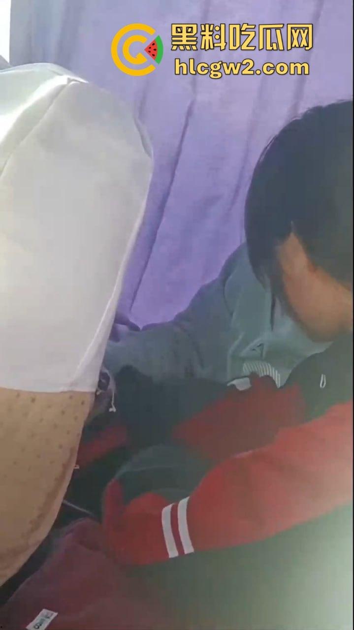 校服淫乱大赏 公交抠逼 卫生间吃鸡 楼道日逼 刷新你想象的下限!-6