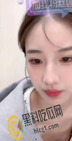 抖音500W粉丝网红 古风第一美人 黄玉瑶 直播时不慎露点 小葡萄真迷人 遭全网疯传!-3