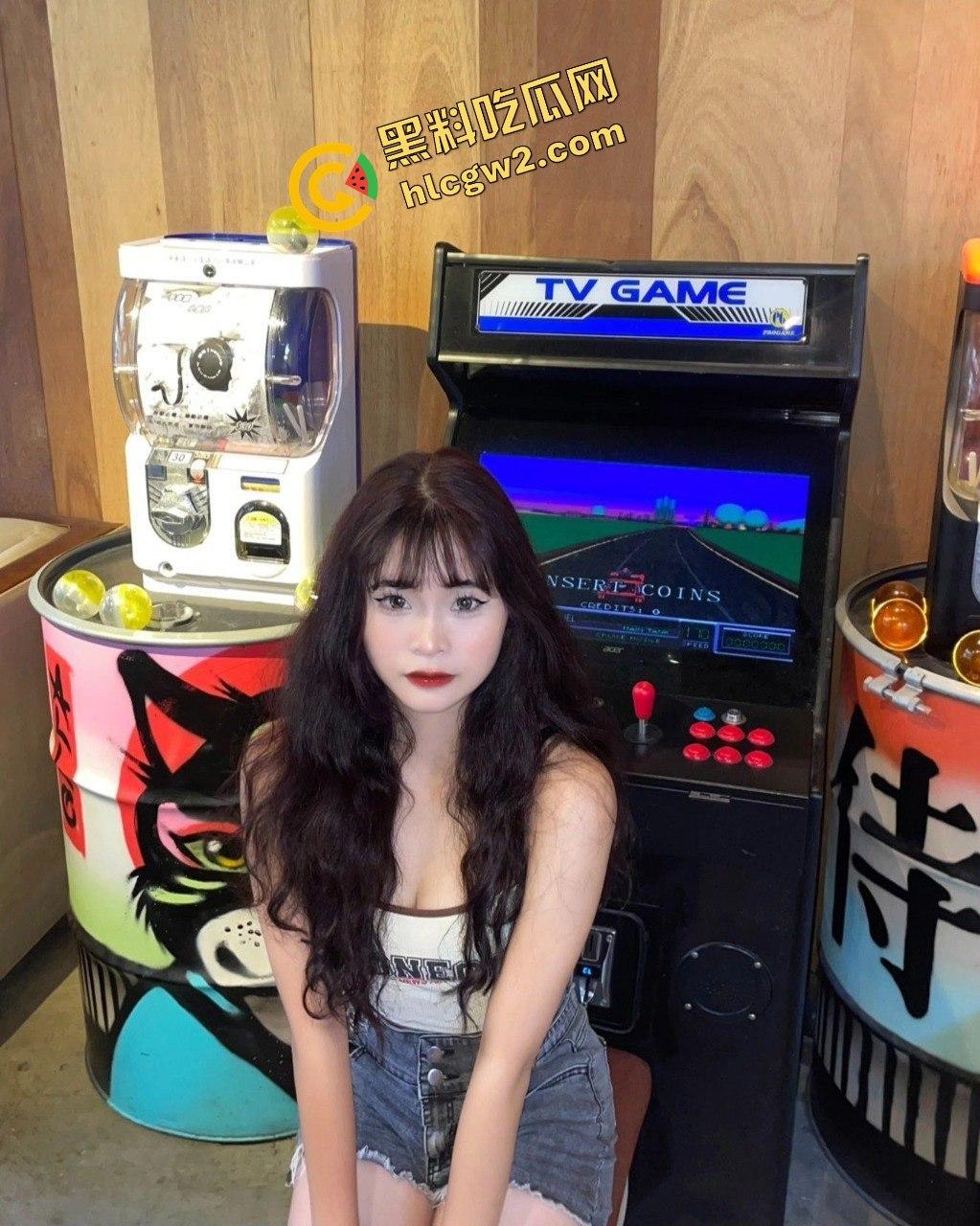 四川传媒学院舞蹈系大三骚鸡『吴亭倩』和社会男友掐脖性爱!口爱很认真 独家流出!-7