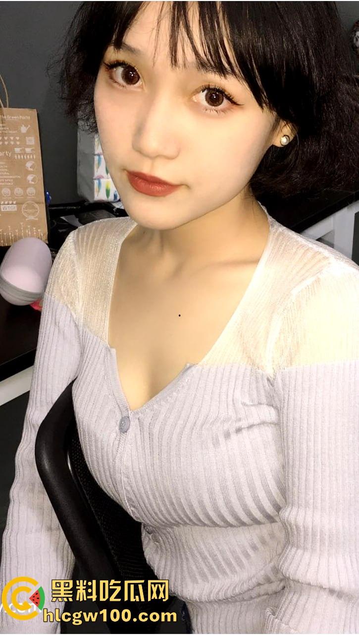 广东御姐【曹依依】和男友做爱视频被曝光,腰臀骚劲爆表,极致姿势挑逗口交让人看得想上!-1