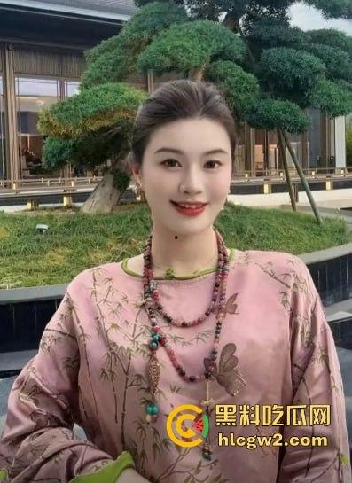 网友被大屁股富婆十八万八包养一个月如何呢 都已经到了要吃药的地步了!-2