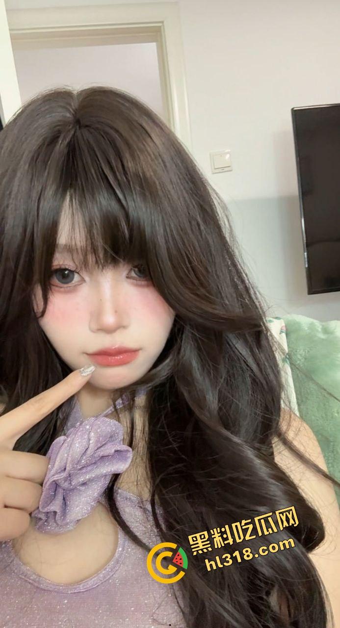 海角大神大礼包白丝小姨子给兄弟破处，巨乳骚动撩拨小老弟，第一次就吃这么好，舔奶插屁眼嗨到断魂！-2