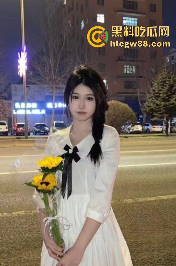 课堂上是学霸,床上是母狗!湖南短发大学生【郭奕函】被约炮大神玩坏任人爆操,被干到高潮连连!-9