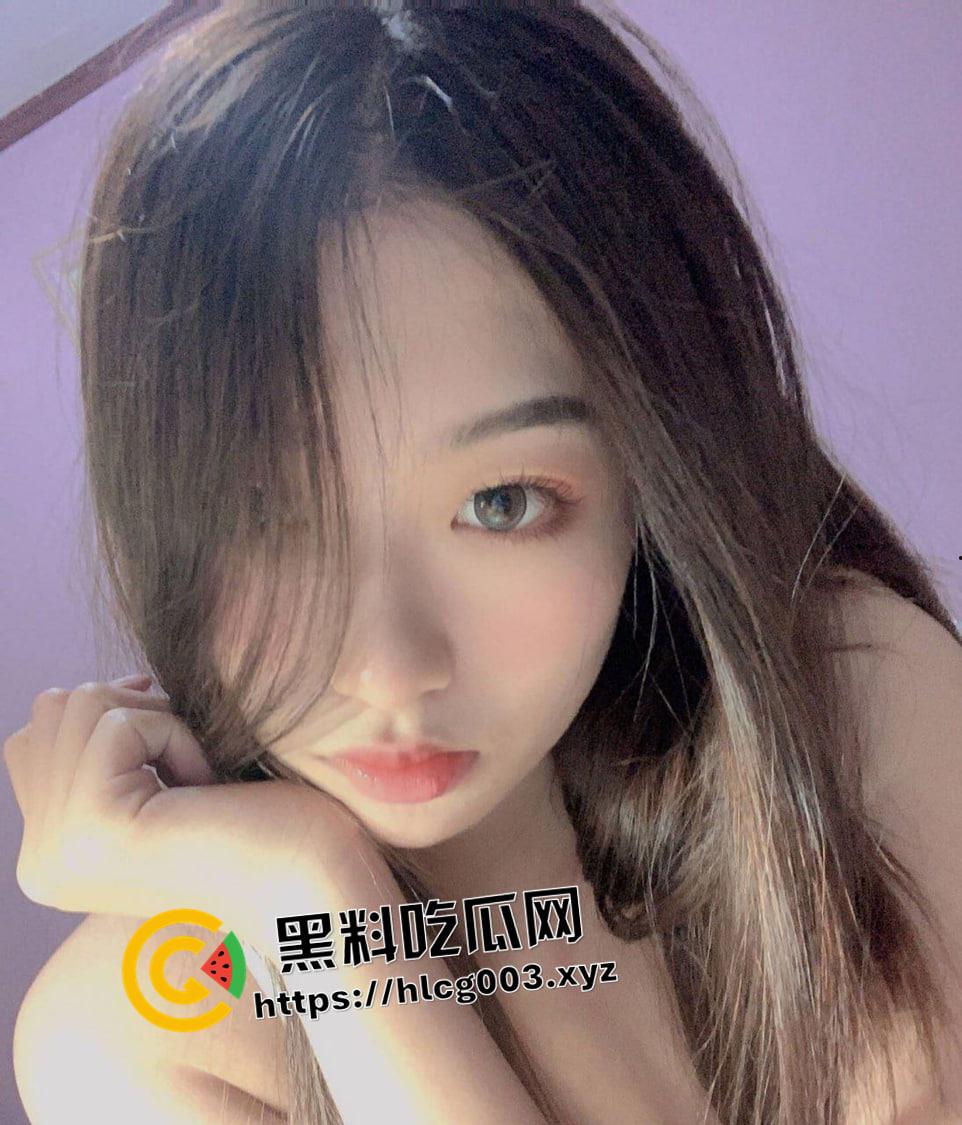 河南极品幼师的反差一面 白天教小孩子好好做人 晚上在床上风骚当狗 反差婊本婊-2