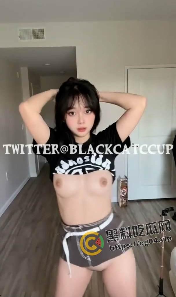 推特福利姬 白嫩美少女#blackcatccup 抖音风 裸舞 自慰 反差婊定制私拍大合集-10