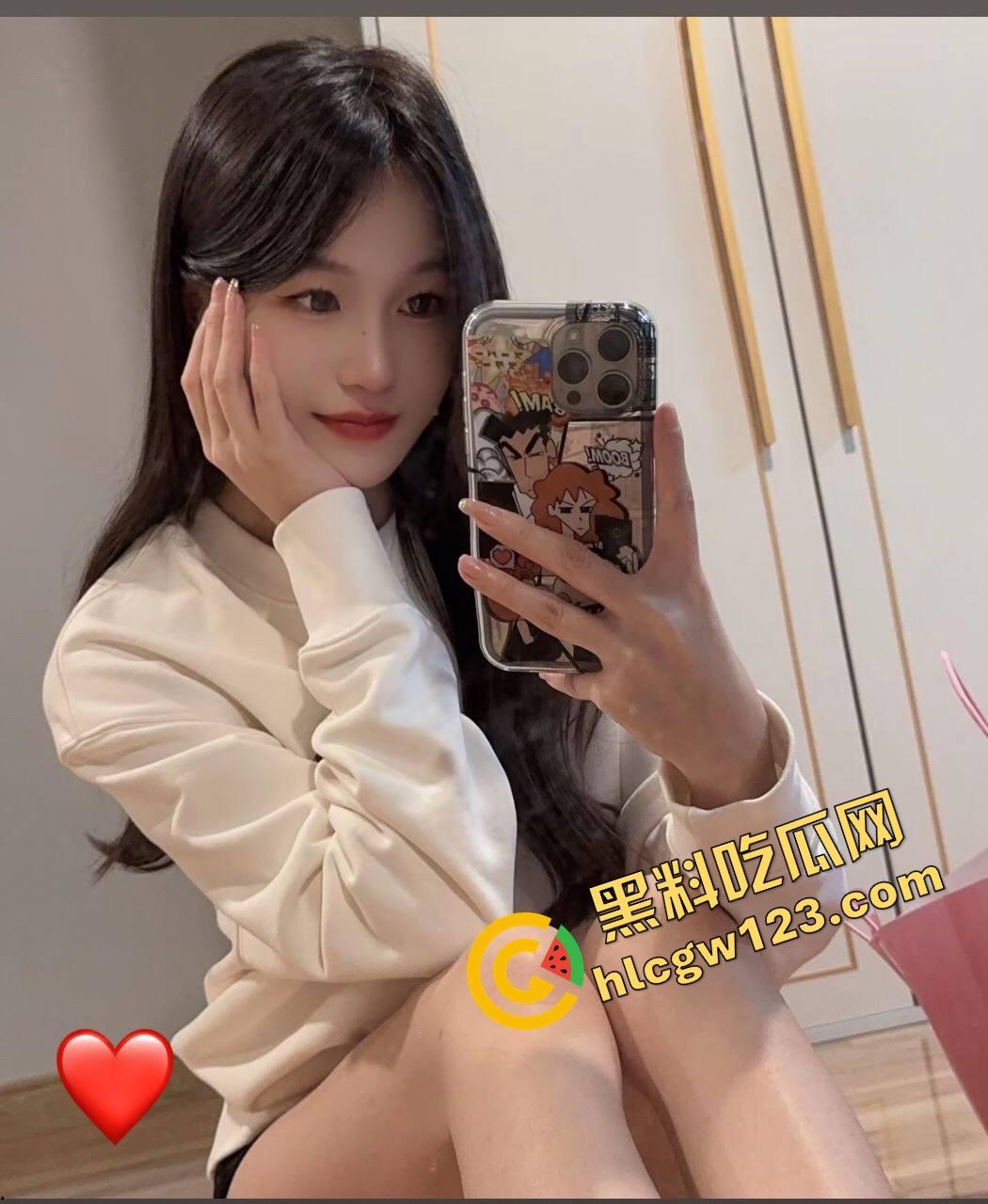 拳交女王【赵琳】开逼打鸡蛋,搅拌搅到逼喷浆!逼大如碗啥都能塞,鸡蛋打进去还能再抠着搅三圈!-3