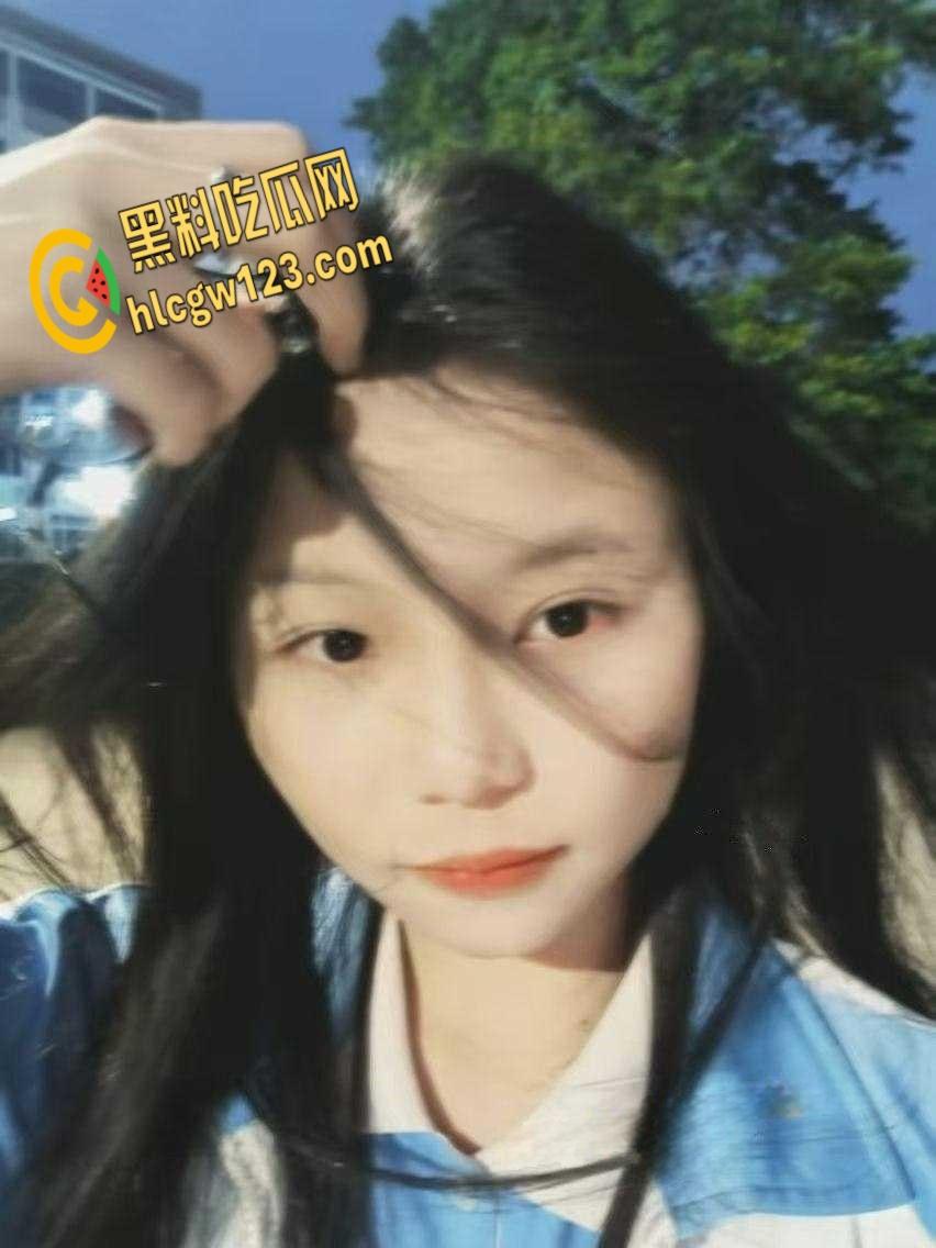 福建泉州师范学院【胡琼月】, 热恋期间约炮调教视频曝光, 后入爆操最后全射口中!-2