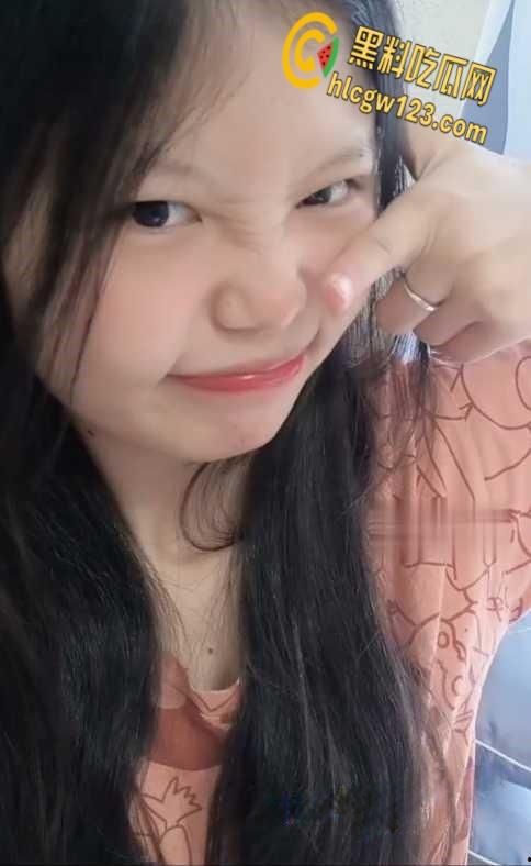 福建泉州师范学院【胡琼月】, 热恋期间约炮调教视频曝光, 后入爆操最后全射口中!-4