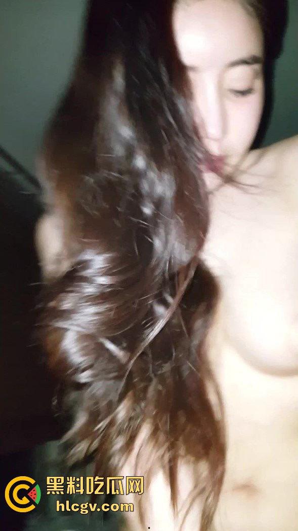 女版陈冠希!微胖健身美女修手机遭师傅泄露 肥臀巨乳 口爆内射堪称女版陈冠希!-3