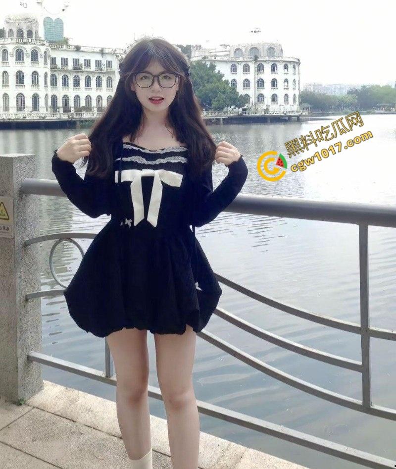 河南师范大学【张妍】激情视频爆红，翘臀高撅迎合巨棒，汁水四溅，巨乳晃荡，淫娃本色全开-4