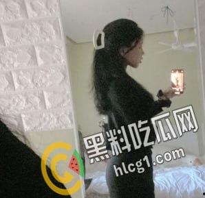 韩国清纯美少女与大哥激情车震 美妙酮体鲜嫩白虎 激勾G点 赤裸爆操输出 口爆小嘴满口精液！-3