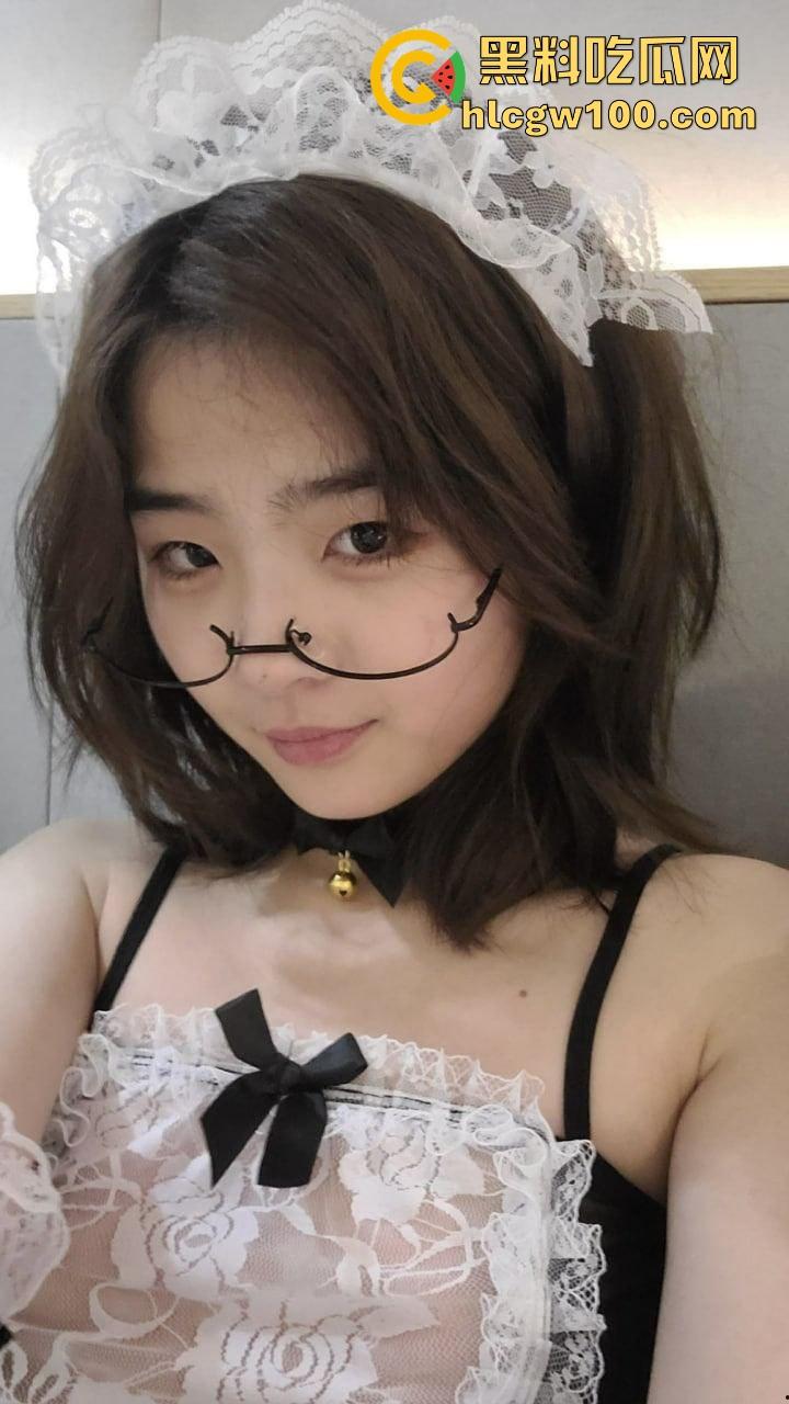 四川绵阳骚货【姜文文】分手后仍约炮 前女友成专属炮友 每天自慰两次高潮还跪舔鸡巴求草!-2